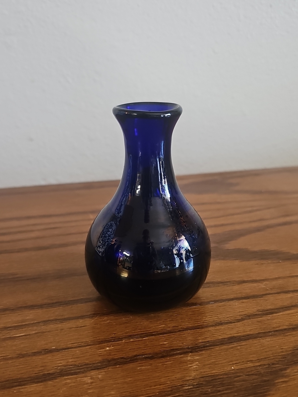Handblown Cobalt Blue Glass Bud Vase Tote 8
